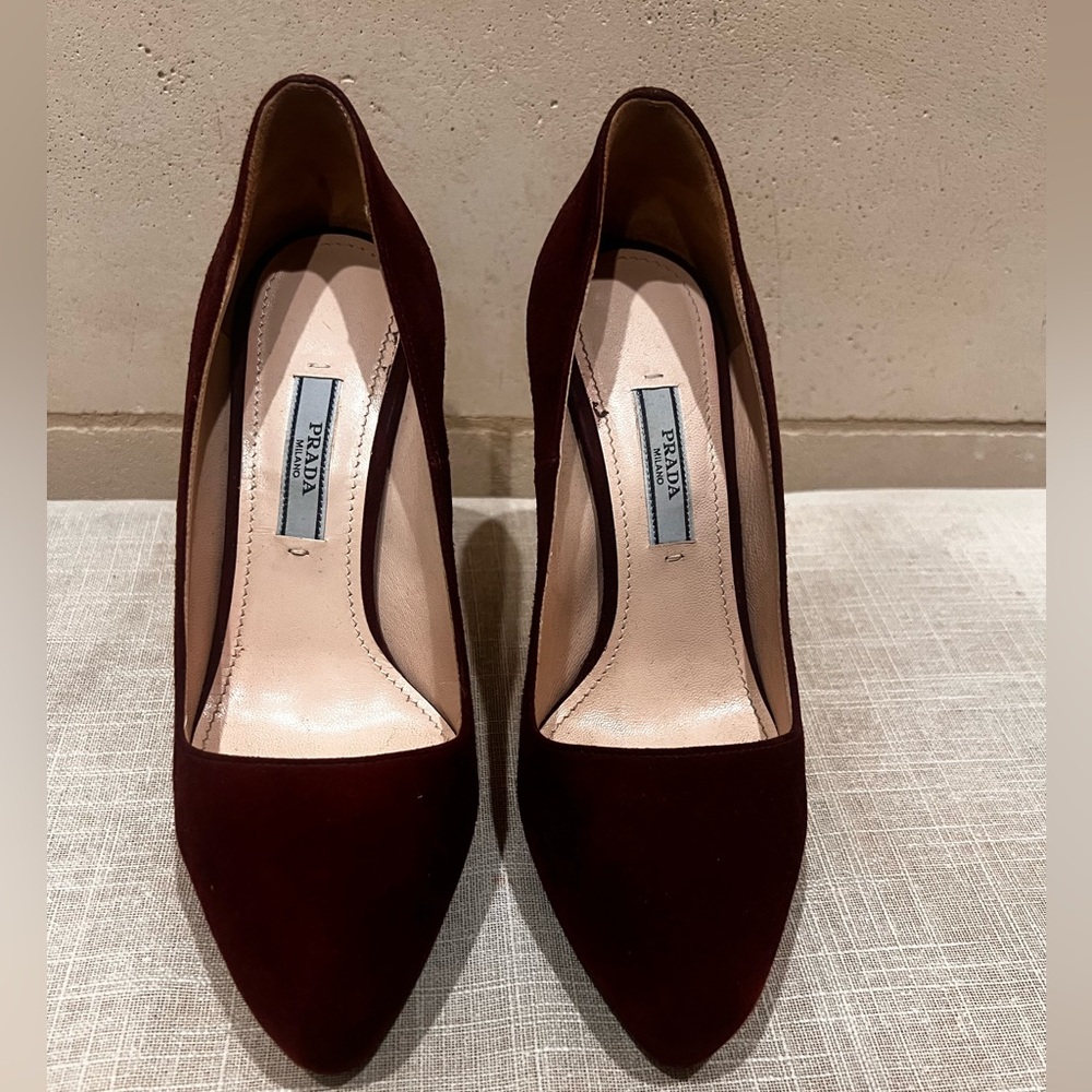 For Sale: Prada Burgundy Suede Pointed-Toe Pumps (Size 36)
